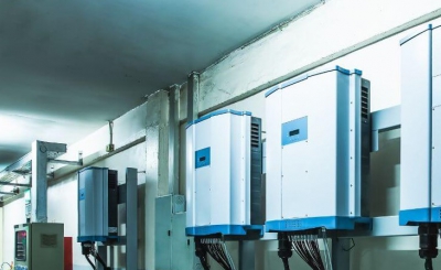 ACP - WoodMack: Εκτόξευση ρεκόρ (+30%) το 2024 για την αποθήκευση μπαταριών κατοικιών