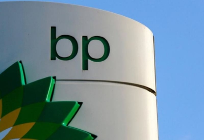 Η BP αναφέρει έως και 5 δισ. δολάρια σε απομειώσεις ενεργειακής μετάβασης (Reuters)