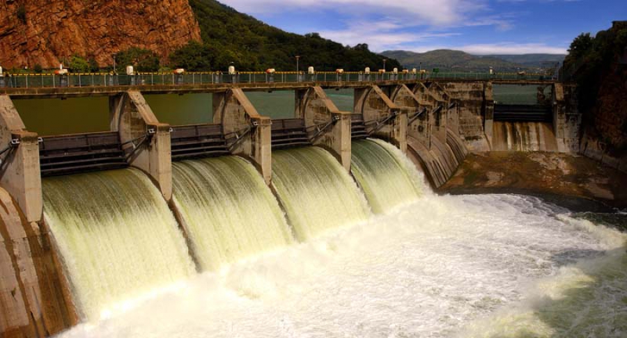 Η Ινδία ξεκινά εργασίες σε υδροηλεκτρικά έργα μετά την αναστολή της συνθήκης με το Πακιστάν (Reuters)