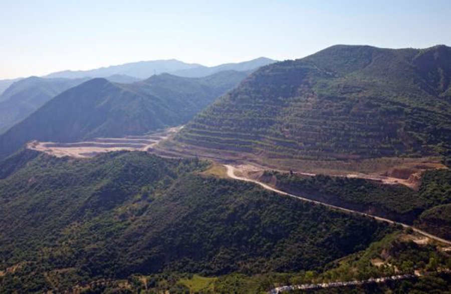 ΣΜΕ: Άμεσες λύσεις στα ζητήματα την εξορυκτικής βιομηχανίας για την υποστήριξη της πράσινης μετάβασης