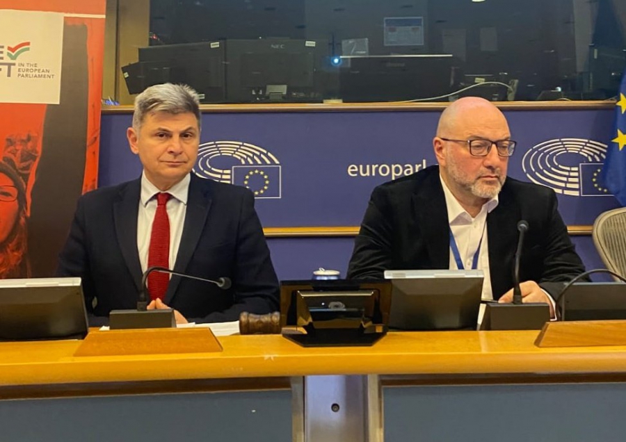 Αρναούτογλου - Φαραντούρης για Κλιματικούς Πρόσφυγες: «Έρχονται από την Ελλάδα και τη Θεσσαλία μετά τον Daniel»