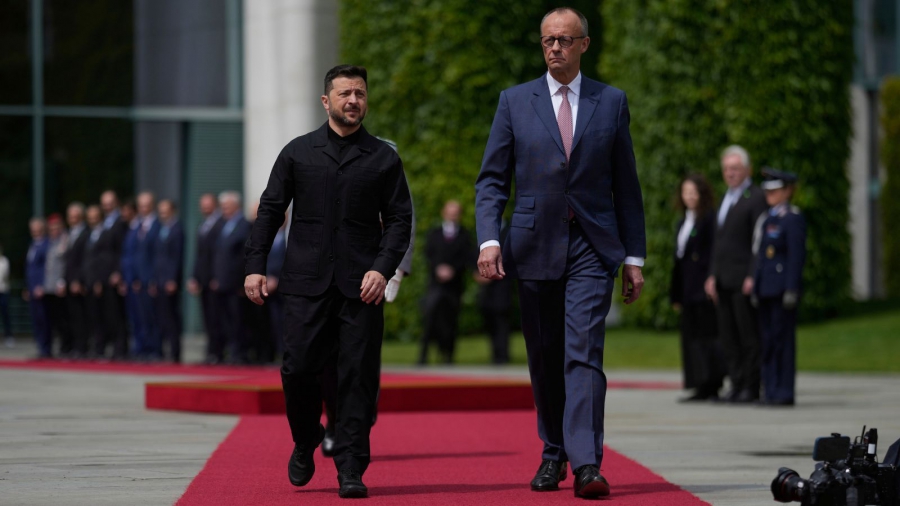 Merz – Zelensky συμφώνησαν για την παραγωγή πυραύλων μεγάλης εμβέλειας