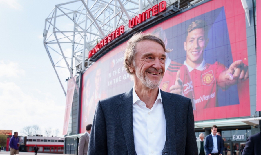 Συνιδιοκτήτης της Μάντσεστερ Γ. θεωρεί ότι οι φόροι στις εκπομπές άνθρακα «σκοτώνουν τη βιομηχανία»