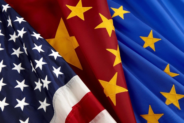 Rystad: Τη «σκόνη» ΗΠΑ και Κίνας βλέπει η ΕΕ στην πράσινη μετάβαση (Montel)