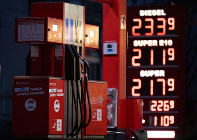 Γερμανία: Μειώνονται κατά 17 λεπτά το λίτρο οι φόροι σε βενζίνη και diesel