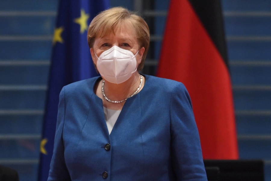 Διαβεβαίωση Merkel για επαρκή εμβολιασμό μέχρι τα τέλη Σεπτέμβρη