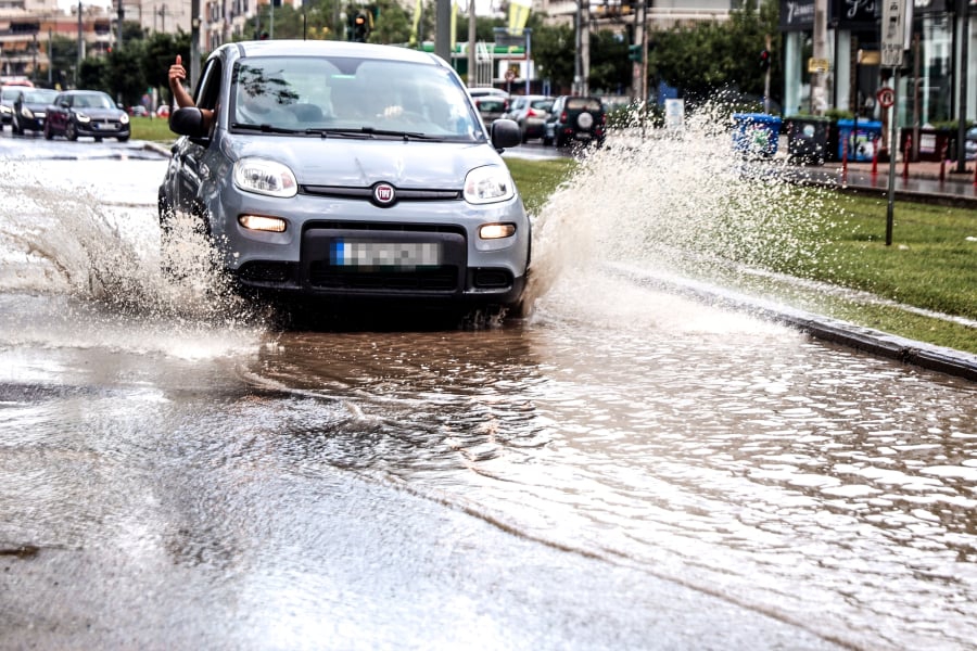 Κακοκαιρία: Συνεχείς συνεδριάσεις για την εξέλιξη των φαινομένων