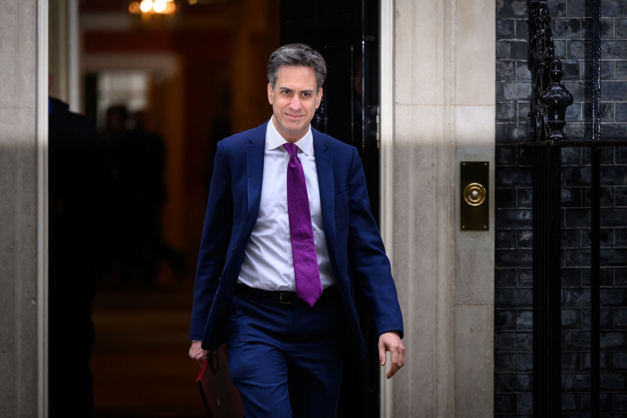 Το Ην. Βασίλειο διόρισε 8 εμπειρογνώμονες για επιτάχυνση του στόχου της καθαρής ενέργειας