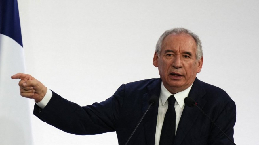 Σήμερα 8/9 κρίνεται το μέλλον του Μπαϊρού στη Γαλλία