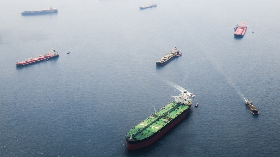 Σε στάση αναμονής οι ναυτιλιακές για το άνοιγμα των Στενών του Ορμούζ