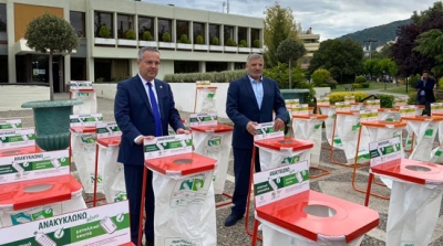 Περιφέρεια Αττικής: Παράδοση 135 κάδων εσωτερικής ανακύκλωσης στους Δήμους Πεντέλης και Χολαργού-Παπάγου