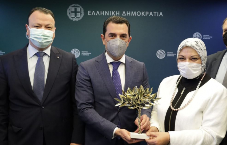 Σκρέκας: Ορόσημο για την ενεργειακή ασφάλεια της χώρας μας η ηλεκτρική διασύνδεση με την Αίγυπτο