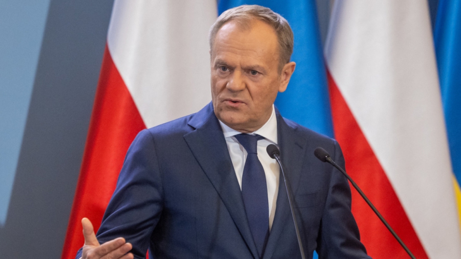 Tusk: Η ΕΕ είναι πιο ισχυρή από τη Ρωσία – Δεν αποκλείουμε την πρόταση Macron για ευρωπαϊκή πυρηνική ομπρέλα