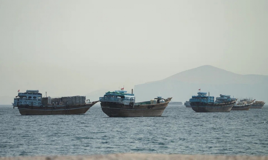 Πλοία πετρελαίου και LNG από τη Μ. Ανατολή εξέρχονται από το Ορμούζ και κατευθύνονται προς Πακιστάν και Κίνα (Reuters)