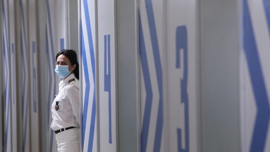 Αυτά είναι τα πρόστιμα της ΑΑΔΕ για τους ανεμβολίαστους εργαζόμενους του δημόσιου και ιδιωτικού τομέα