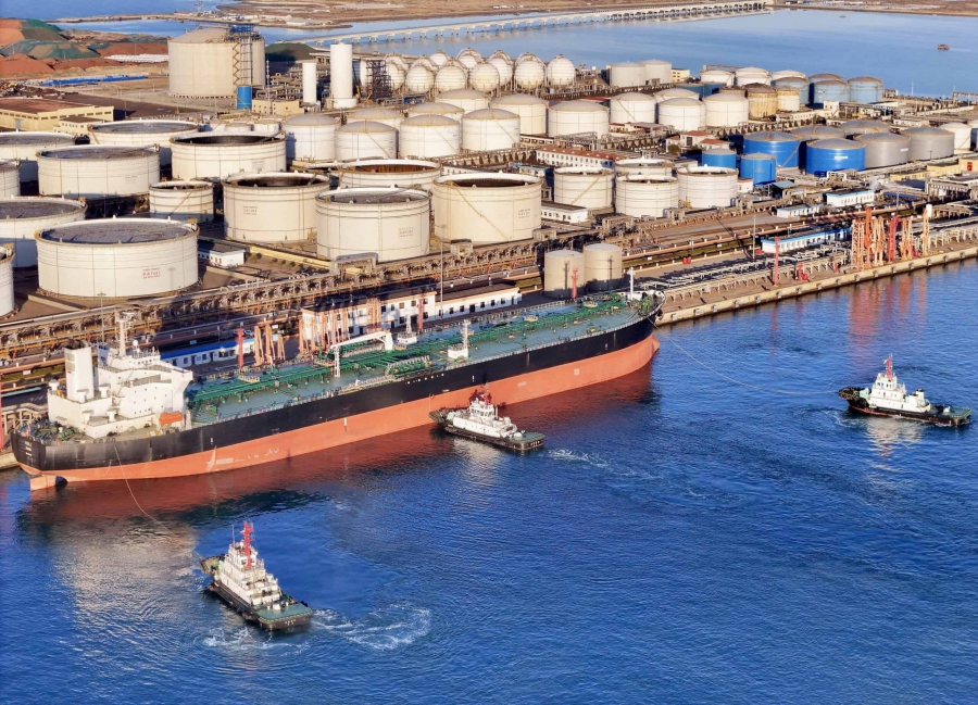 Σε υψηλό διετίας οι εισαγωγές πετρελαίου της Κίνας (Reuters)