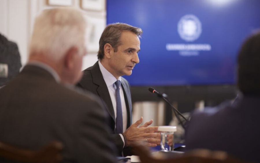 Eκλογές: Σύγκρουση διαρκείας - Κρίσιμη παράμετρος «οι αναποφάσιστοι»