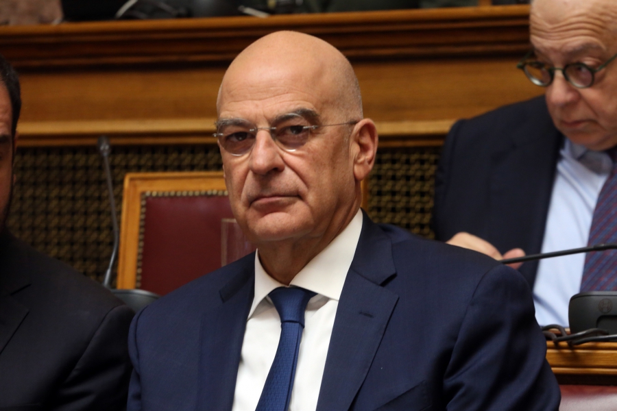 Στο Λονδίνο ο Δένδιας για τους Meteor - Αρνείται η Γαλλία να κόψει τους Τούρκους