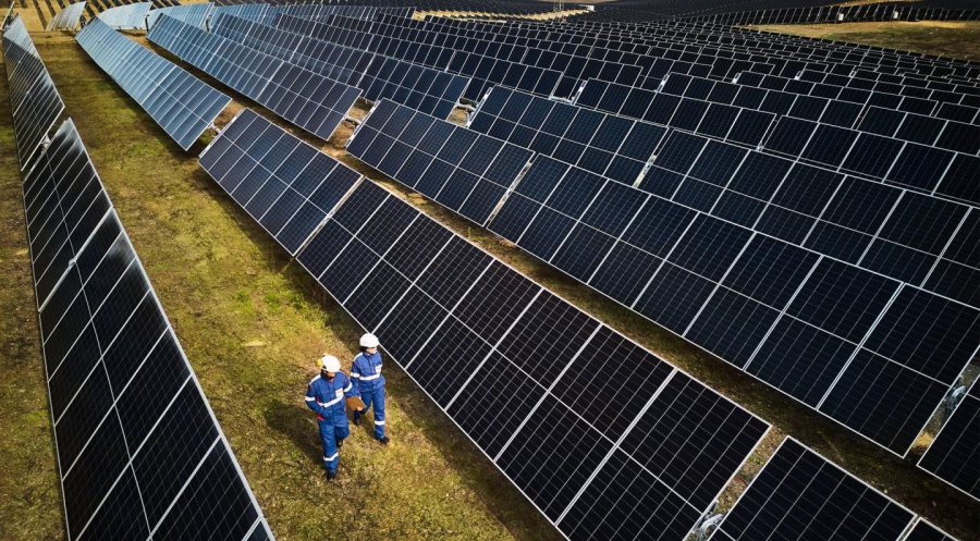 TotalEnergies: Σε πώληση το χαρτοφυλάκιο κατανεμημένης ηλιακής παραγωγής στην Ευρώπη