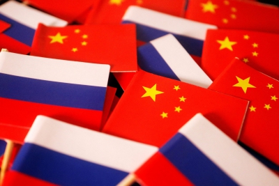 Σε συζητήσεις με Ρωσία η Κίνα για αγορά ως προς τα στρατηγικά αποθέματα πετρελαίου