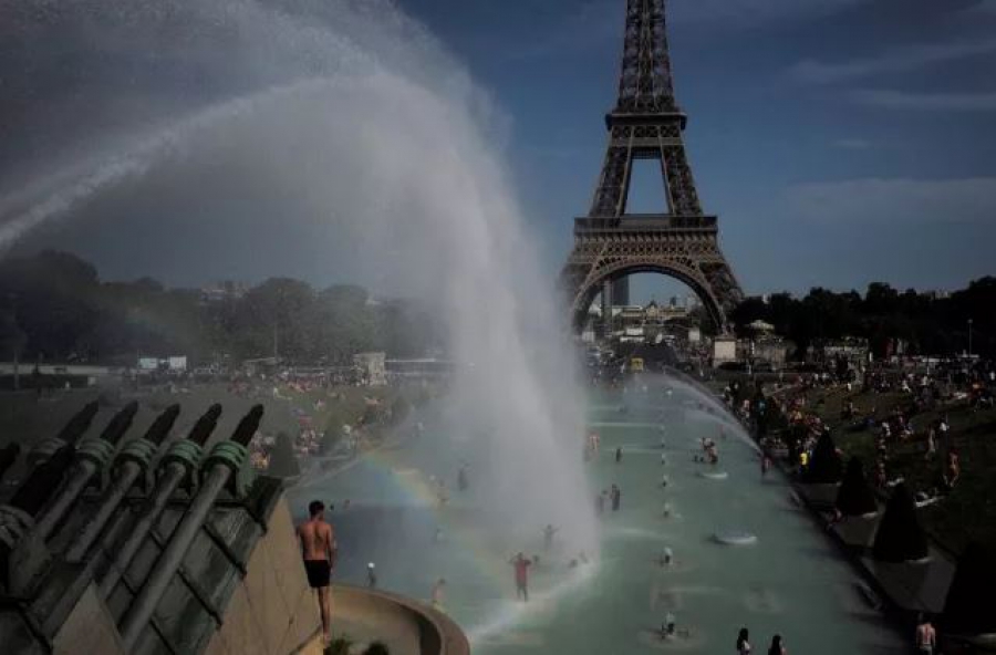 Το καλοκαίρι του 2022 άλλαξε - προς το θερμότερο - το κλίμα σε αρκετές πόλεις της Ευρώπης