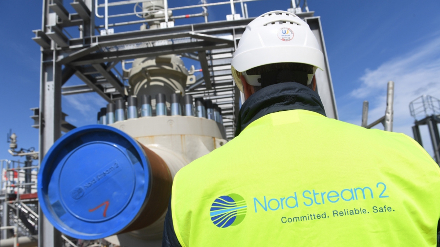 Nord Stream 2: Γιατί δεν επιβάλλουν άμεσα κυρώσεις οι ΗΠΑ