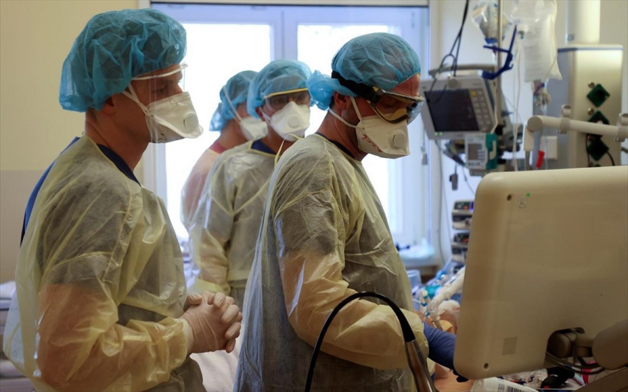 Γερμανία: Νέα αύξηση κρουσμάτων και θυμάτων λόγω κορωνοϊού – Στους 8.090 οι νεκροί