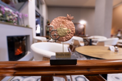 H ΗΕLLENiQ ΕNERGY στηρίζει το πρώτο κοινωνικό καφενείο με εργαζόμενους ΑμεΑ στο Θριάσιο