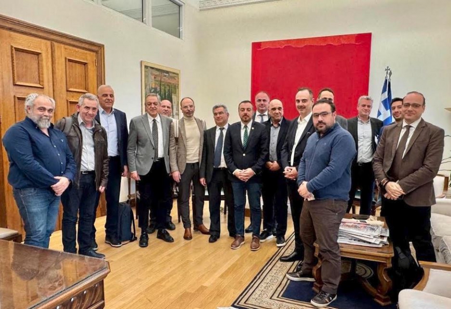 Συνάντηση Φρ. Παρασύρη με την Πανελλήνια Ομοσπονδία Φωτοβολταϊκών