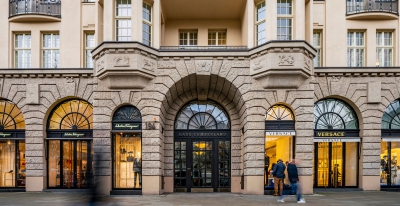 Berenberg: Με EV/EBITDA στο 7,4 για το 2026 η Metlen και P/E 8,9 - Aναβάθμιση τιμής - στόχου στα 61 ευρώ