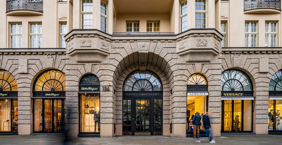 Berenberg: Με EV/EBITDA στο 7,4 για το 2026 η Metlen και P/E 8,9 - Aναβάθμιση τιμής - στόχου στα 61 ευρώ