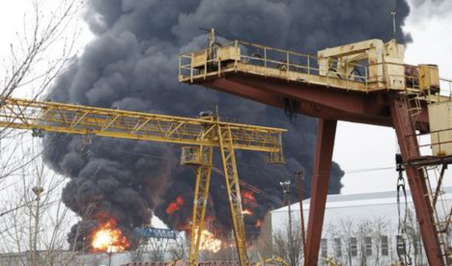 ΥΠΕΝ Ουκρανίας: Ρωσικές δυνάμεις επιτέθηκαν σε σταθμό παραγωγής ενέργειας στo Κίεβο