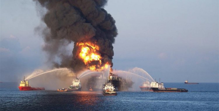 17 τραυματίες από πυρκαγιά σε πλατφόρμα πετρελαίου της Chevron