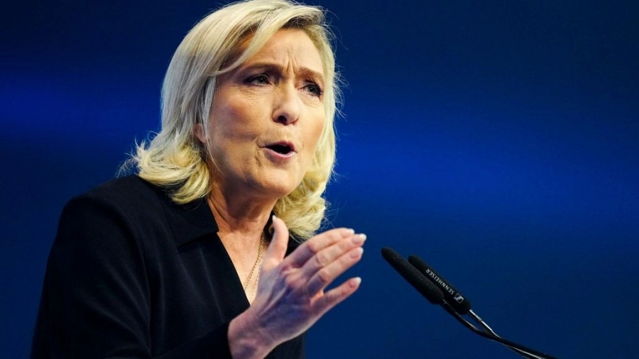 Γαλλία: Η Λεπέν επελαύνει - Ο Μακρόν ανακοινώνει εκλογές στις 30 Ιουνίου