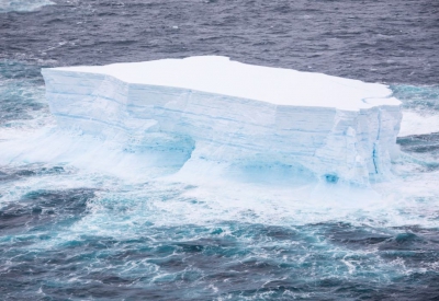 Γροιλανδία: Έχασε σε μία ημέρα την τρίτη μεγαλύτερη ποσότητα πάγου σε 70 χρόνια