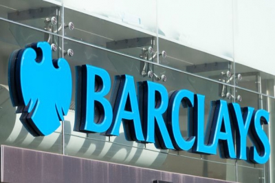 Στα 62 δολ. βλέπει το Brent η Barclays το 2021