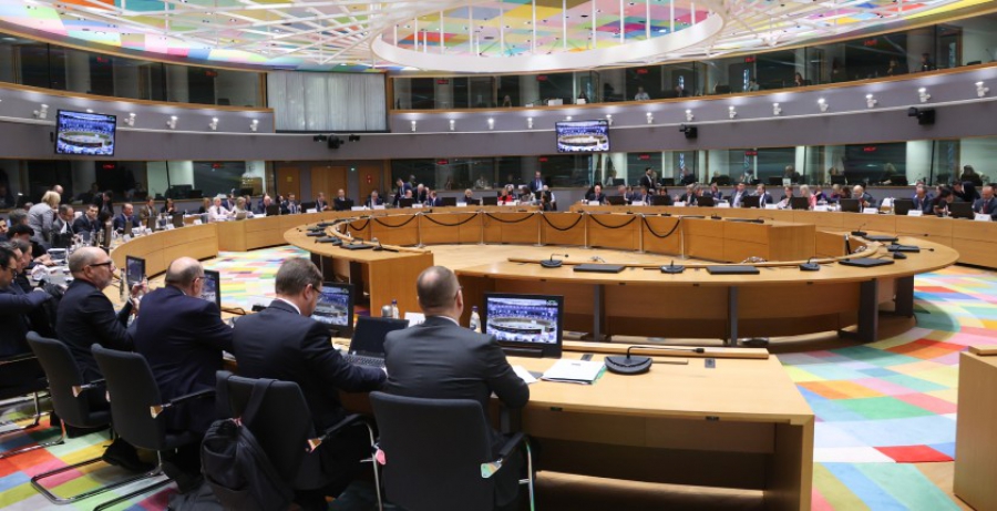 ΕΕ: Σαρωτικές αλλαγές στην αγορά άνθρακα - Τέλος οι δωρεάν άδειες για τις βιομηχανίες