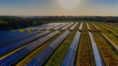 Ηλιακό έργο 86 MW συνδυάζει μπαταρίες λιθίου-ιόντων και ψευδαργύρου για παροχή ρεύματος όλο το 24ωρο (Interesting Engineering)