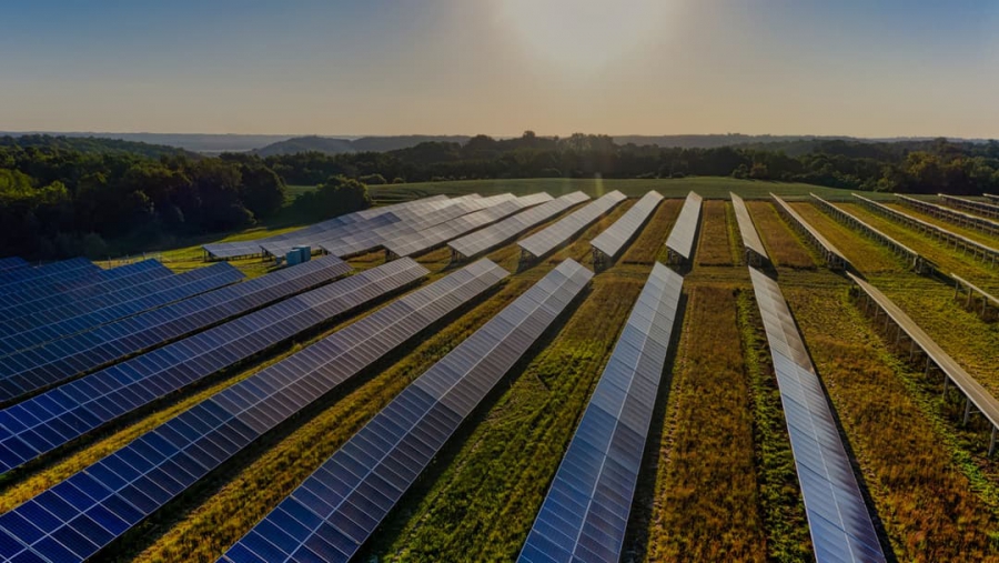 Ηλιακό έργο 86 MW συνδυάζει μπαταρίες λιθίου-ιόντων και ψευδαργύρου για παροχή ρεύματος όλο το 24ωρο (Interesting Engineering)