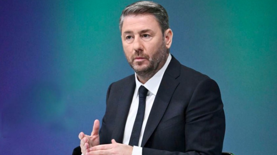ΠΑΣΟΚ: Σχέδιο αντεπίθεσης για τον Σεπτέμβριο - Η ΔΕΘ, οι «μεταγραφές» και το μεγάλο στοίχημα του Ανδρουλάκη