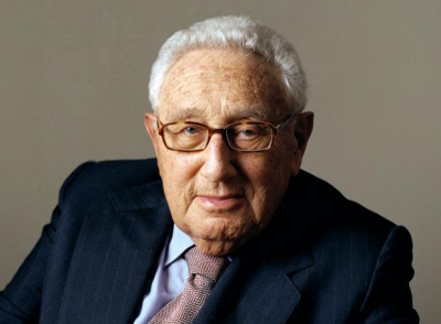 Παρέμβαση Kissinger: Είναι προς το συμφέρον της Δύσης να επιλύσει το Ουκρανικό λαμβάνοντας υπόψη την Ρωσία