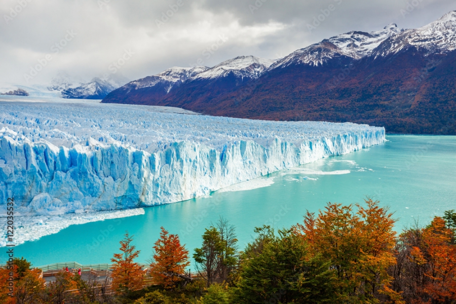 Το λιώσιμο του παγετώνα Perito Moreno στην Αργεντινή εγείρει ανησυχίες (Reuters)