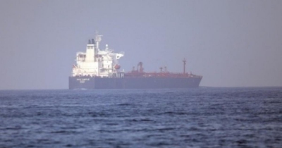 Οι Χούθι χτύπησαν πλοίο στον κόλπο του Άντεν - Κίνδυνος να βυθιστεί