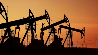 Το πετρέλαιο ανακάμπτει παρά την εύθραυστη εκεχειρία στον Κόλπο και τους περιορισμούς στο Ορμούζ  (Reuters)