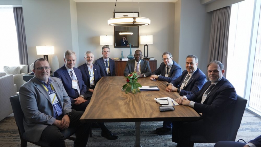 Συνάντηση Παπασταύρου - Chevron: Μέχρι τέλος του 2026 οι σεισμικές έρευνες νοτίως της Κρήτης