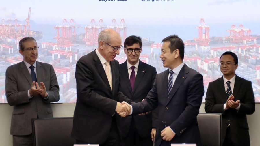 Συμφωνία Βαρκελώνης - Σαγκάης για απανθρακοποίηση θαλάσσιων μεταφορών