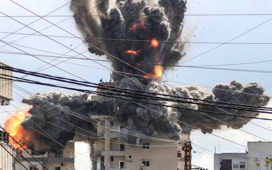 Εκεχειρία με… βομβαρδισμούς: Το Ισραήλ χτυπά αδιάκοπα τον Λίβανο