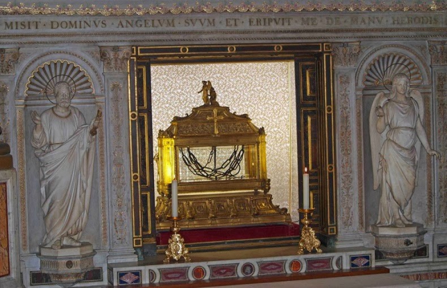 Τρίτη 16 Ιανουαρίου:  Προσκύνηση της Τιμίας Αλυσίδας του Αγίου και ενδόξου Αποστόλου Πέτρου