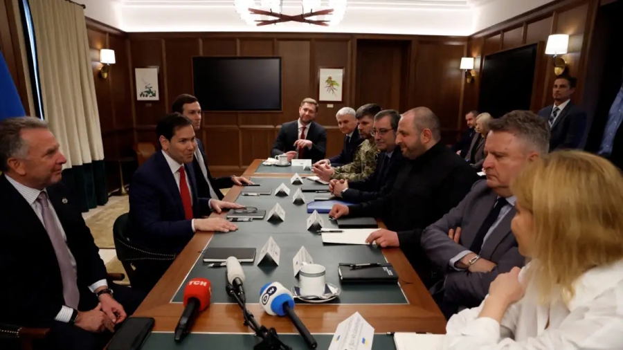 Σκληρές αλλά εποικοδομητικές οι συνομιλίες Αμερικανών και Ουκρανών στη Φλόριντα