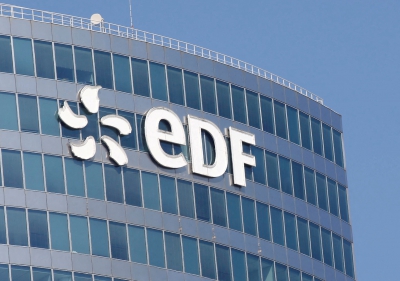 Bloomberg: Η γαλλική κυβέρνηση προσφέρει 9,7 δισ. ευρώ για να κρατικοποιήσει την EDF